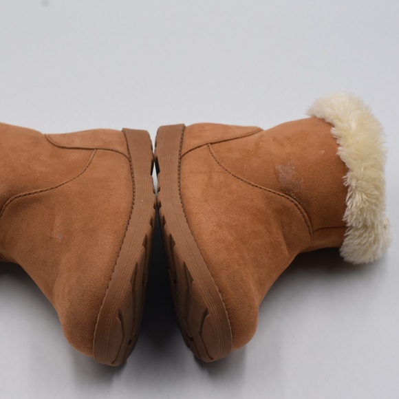 CAT & JACK, Faux Suede Fur Lined Zip Side Ankle Boots Warm Comfort Girl's Size 6 - Picture 6 of 8